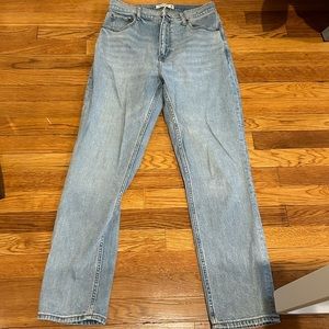NWOT Curve Love Ultra High Rise 90s Slim Straight Jean Medium Wash
